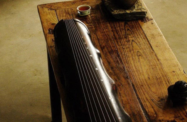 大连市古琴蕴含的传统文化，一把古琴制备出来要两年的时间
